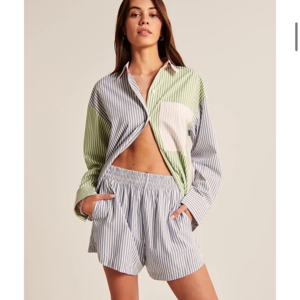 Abercrombie & Fitch Flirty Poplin Short Blue Stripe Medium